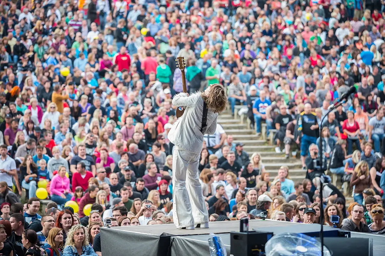 meta_eyjzcmncdwnrzxqioijiemdszmlszxmifq