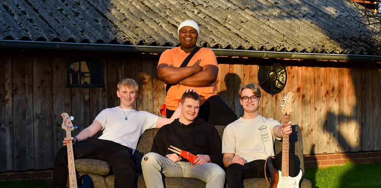 img-20240319-wa0012_b